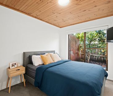 Thinking of selling? Contact our agent - Photo 2