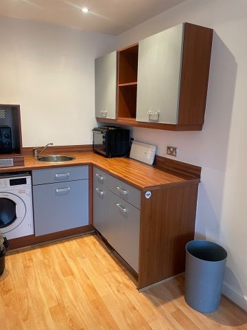 Studio Flat, Ryland Street, B16 - Photo 3