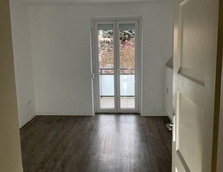 Wohnglück für Singles und Paare - Foto 1