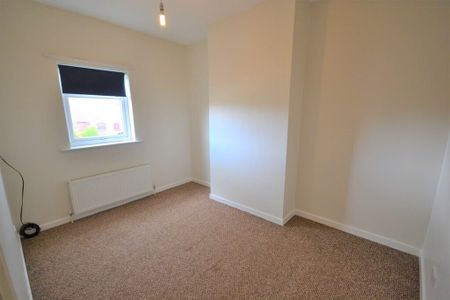 Vine Road, Doncaster - Photo 2