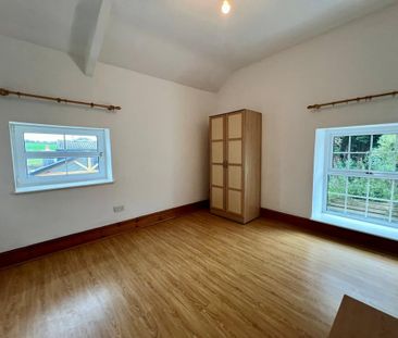 4 bedroom semi-detached house to rent - Photo 3