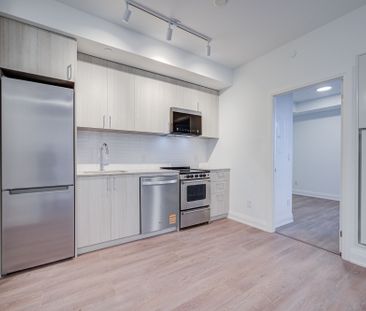 For Lease - 3250 Carding Mill Trail Unit# 401, Oakville, Ontario - Photo 5