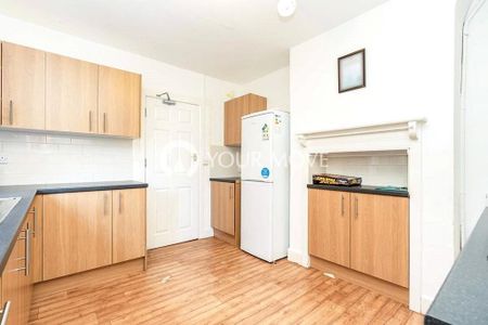 4 bedroom terraced house to rent - Photo 5