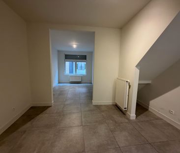 Gerenoveerde studio op het gelijkvloers. - Photo 4