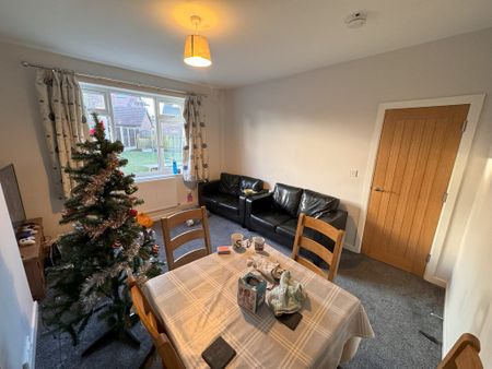 Byland Avenue, Heworth - P10822 - Photo 2