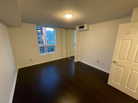 For Lease - 77 Maitland Place Unit# 1027, Toronto, Ontario - Photo 4