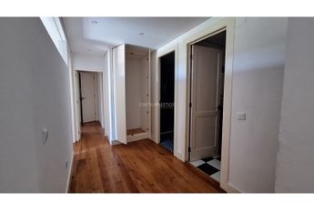 Apartamento T3+1 em Lisboa