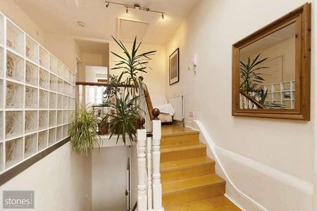 Glenmore Road, Belsize Park, London, NW3 - Photo 5