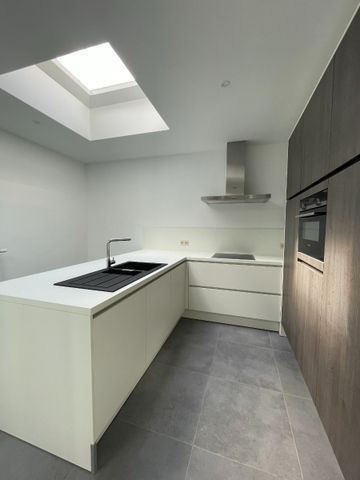 Moderne gesloten woning in centrum Ieper - Photo 2