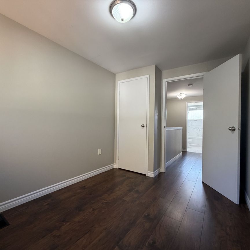 For Lease - 120 Quigley Road Unit# 60, Hamilton, Ontario - Photo 1