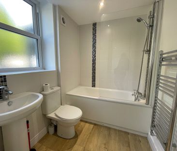 St. Leonards Road, Eastbourne - Photo 4