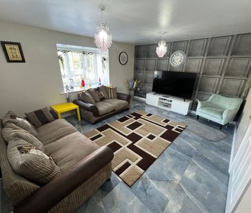 3 Bed End Terrace, Highley Drive, CV6 - Photo 1