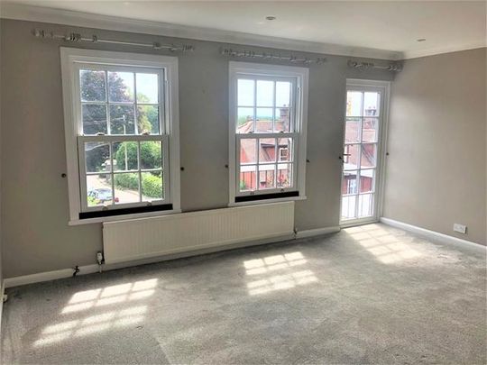 3 bedroom townhouse to rent - Photo 1