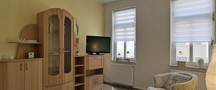 (EF0651_M) Meiningen: Meiningen, Neu renovierte und neu möblierte 2-Zimmer-Wohnung in der Innenstadt, WLAN - Photo 1