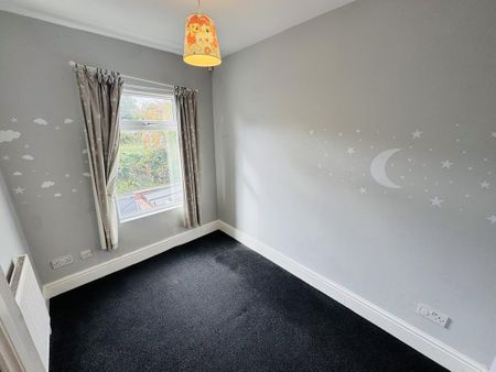 2 bedroom terraced house to rent - Photo 2