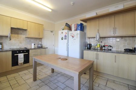 16 Howard Road,Southampton - Photo 5