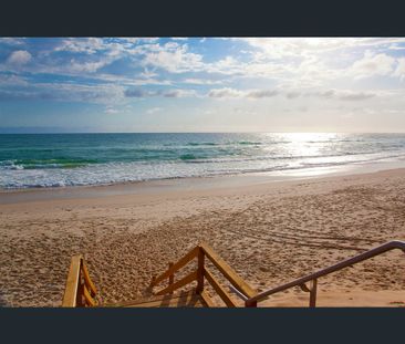 1/14 Third Avenue, Palm Beach, Qld 4221 - Photo 1