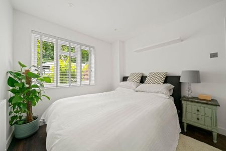 2 bedroom maisonette to rent - Photo 3
