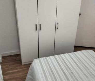 Calle Frascuelo, Sevilla, Andalusia 41007 - Photo 4