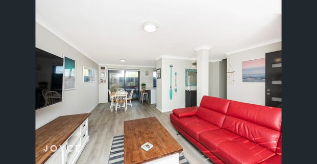 Costal Living! - Photo 1