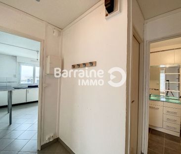 Location appartement à Brest, 2 pièces 46.74m² - Photo 3