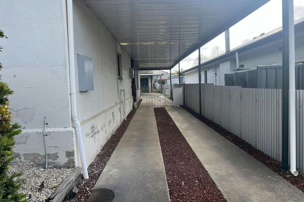 Character home in central location - Photo 1