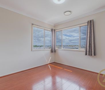 Spacious 5-Bedroom House for Rent in Box Hill&excl;&ast;&ast; - Photo 6
