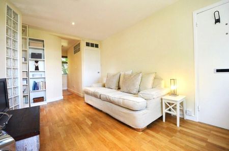 1 bedroom apartment - Photo 2