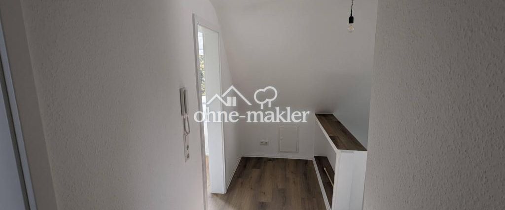 Teilmöblierte 2 Zimmer Wohnung mit XXL Terrasse in Stuttgart-Rohracker, kernsaniert KfW85 Standard - Foto 1