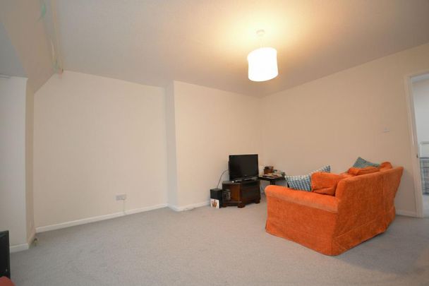 3 bedroom apartment to rent - Photo 1