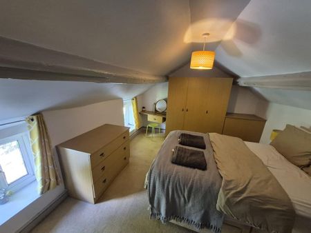 5 bedroom detached house to rent - Photo 4