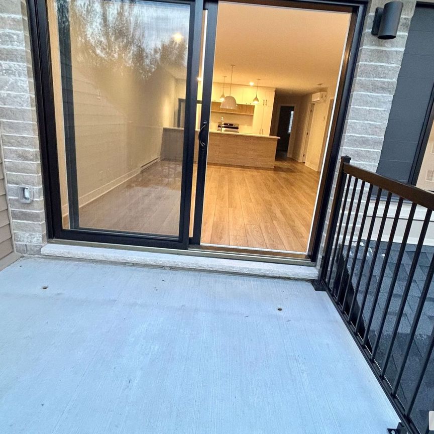 852 rue Magnone, Granby à louer - Photo 1
