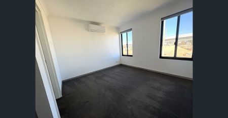 Spacious 4-Bedroom Townhouse for Rent – Prime Location! - Photo 3