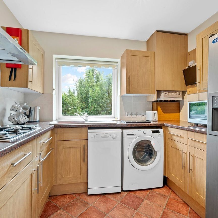 Eastwood, Bridgewater Road, WEYBRIDGE, KT13 - Photo 1