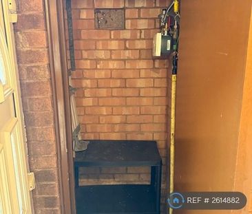 2 bedroom maisonette to rent - Photo 1