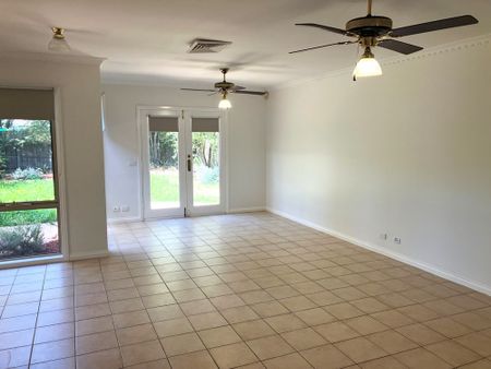 THREE BEDROOM, TWO STOREY FAMILY HOME - Photo 2