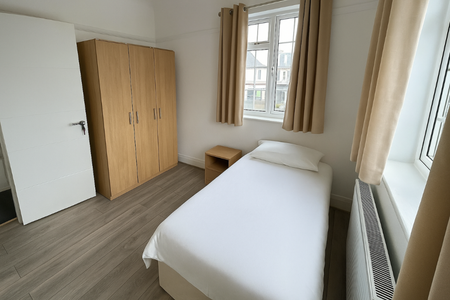 House share to rent - Photo 2