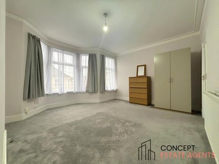 4 bedroom terraced house to rent - Photo 4