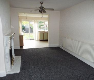3 bedroom semi-detached house to rent - Photo 2