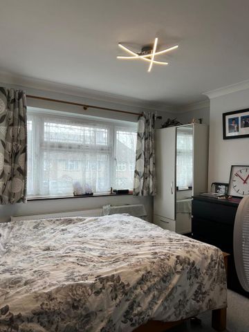 6 bedroom terraced house to rent - Photo 4