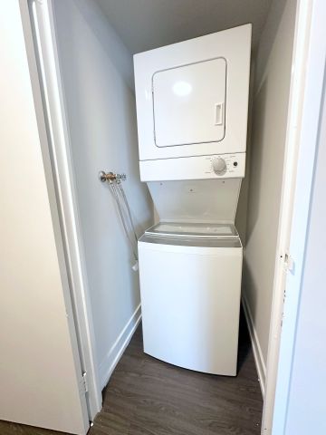 For Lease - 561 Sherbourne Street Unit# 702, Toronto, Ontario - Photo 2