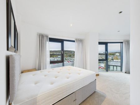 2 bedroom House To Let Total Size: 1002 SQ FT - Photo 4