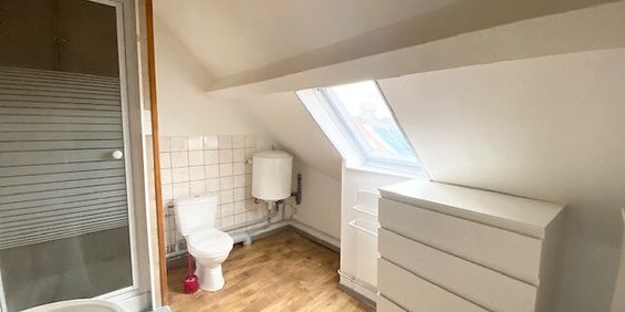 A louer secteur Gambetta studio MEUBLE de 27m2 - Photo 3