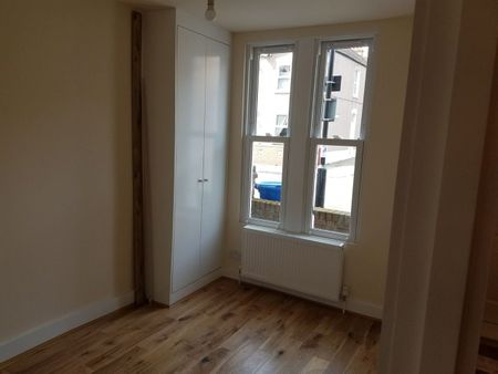 3 Bed Flat, Hichisson Road, SE15 - Photo 4