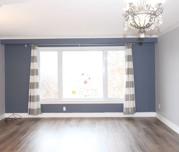 For Lease - 8 Meadowland Avenue, Barrie, Ontario - Photo 3