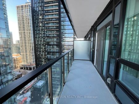 120 Broadway Avenue #1608N - Photo 5