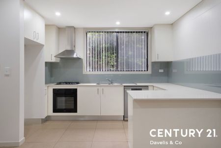 Modern One-Bedroom Apartment in a Prime Westmead Location - Photo 3