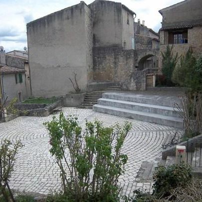 Location / Studio meublé - Photo 2