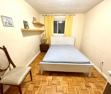 For Lease - 3025 Cedarglen Gate Unit# 29, Mississauga, Ontario - Photo 2