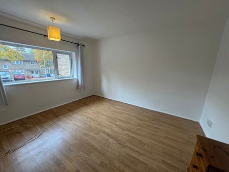 3 bed terraced house to rent in Shephall Way, Stevenage, SG2 - Photo 5